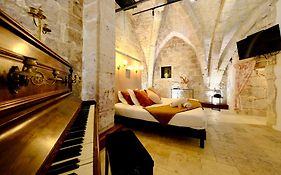 L'Autel La Crypte Mystérieuse de Rouen - sauna&balnéo